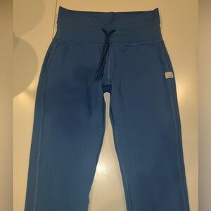 Vuori leggings- size small